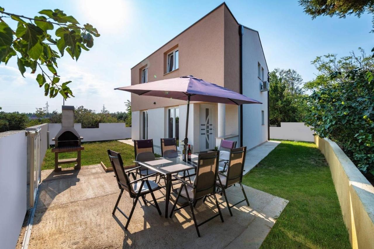 Holiday House With A Parking Space Nin, Zadar - 18143 Bagian luar foto